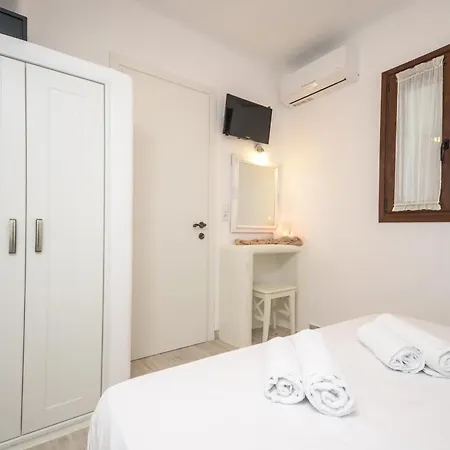 Aparthotel Kastraki 3*
